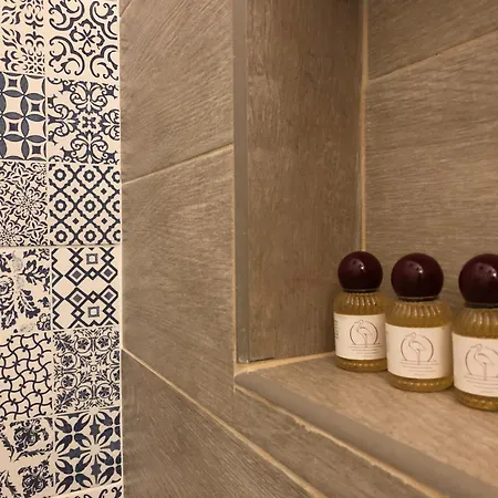 Kale Atenea فندق مبيت وإفطار